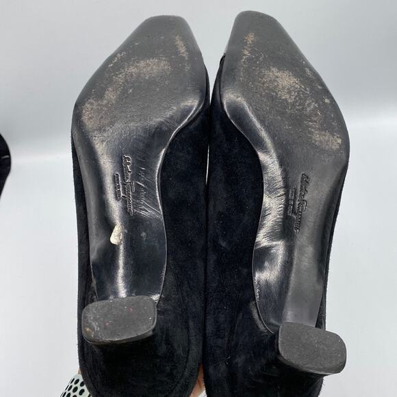 Salvatore Ferragamo Black Suede Patent Cap Square Toe Kitten Heel Pump 8 1/2 B - Picture 8 of 10